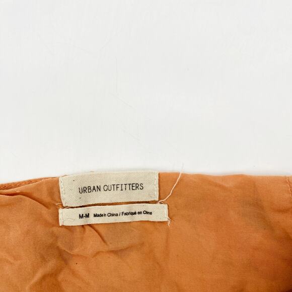 Urban Outfitters pink floral mini skirt - Picture 3 of 4